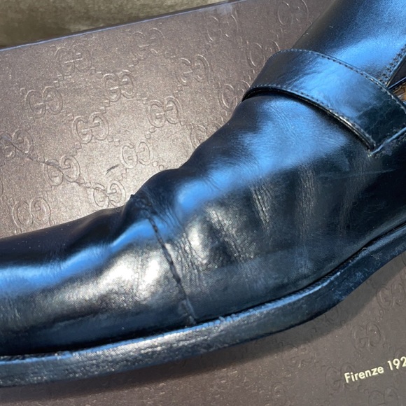 Authentic Gucci shoes - Picture 5 of 16